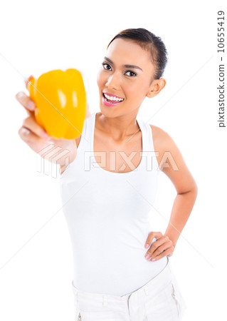 Asian woman eating and living healthy 10655419