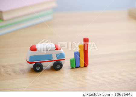 粘土救護車 10656443