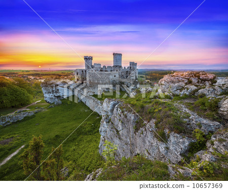 Beautiful sunset over old castle. Beautiful sunset over old castle. 10657369