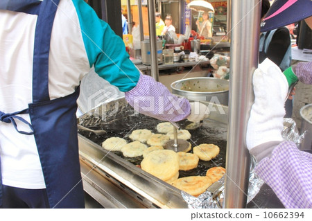 Chapche's hot-hot food stand in Korea Chapche's hot-hot food stand in Korea 10662394