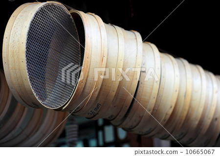 Sieve 10665067