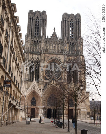 Notre Dame Cathedral Reims 10666339