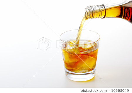 whisky whisky 10668049