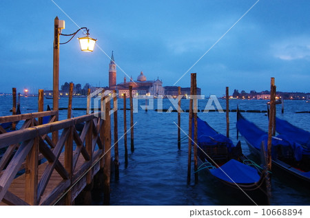 在威尼斯的夜晚 在威尼斯的夜晚 10668894
