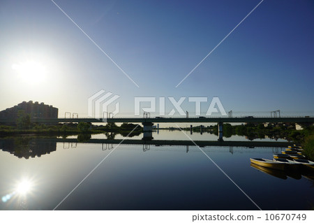 日出 日出 10670749