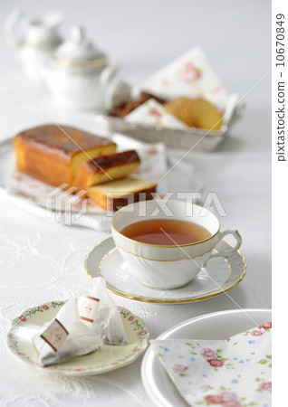 White afternoon tea 10670849