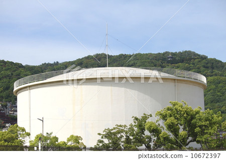Distribution pond 10672397