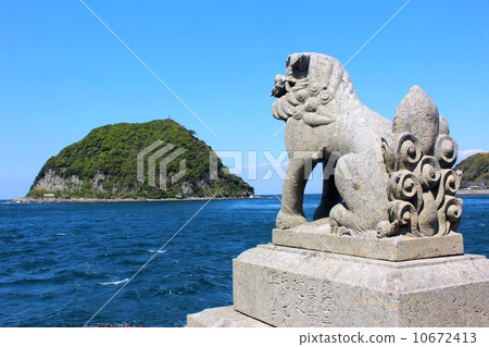 Scenery of lion-dogs and Shogakujima Scenery of lion-dogs and Shogakujima 10672413