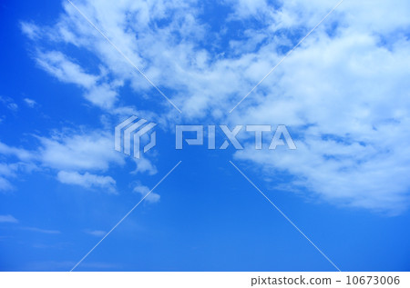 Ukifumo and blue sky 10673006