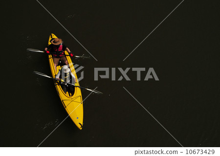 Canoeing Canoeing 10673429