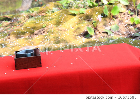 A table covered with a red cloth A table covered with a red cloth 10673593