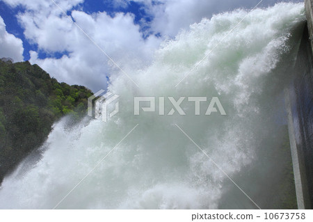 Dam release 10673758