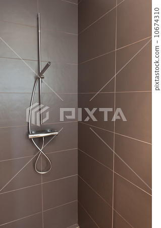 Tiled Bathroom Shower 10674310