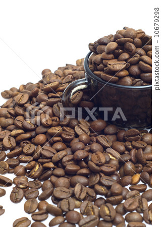coffee beans in a cup isolated on white background 10679298