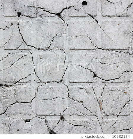Old cracked wall 10682124