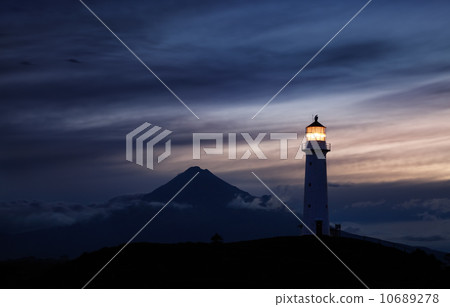 Cape Egmont Lighthouse, New Zealand 10689278
