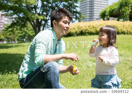 公園家庭 公園家庭 10689312