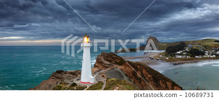 Castle Point Lighthouse 10689731