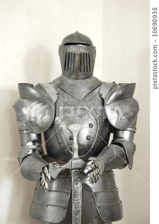Knight Armor 10690938