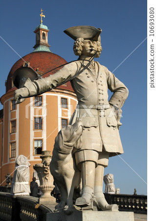 Statue of a Bugler in front of the Moritzburg Castle 10693080