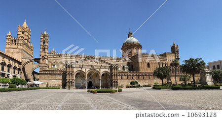 Cathedral 10693128