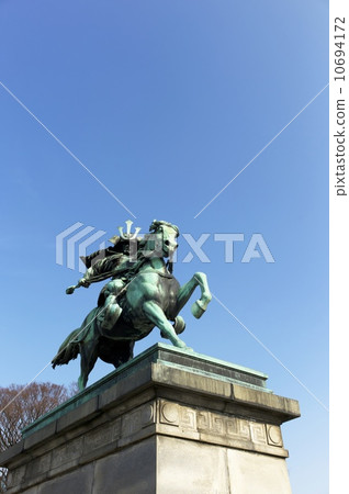 Kusunoki Shozo statue of the Imperial Palace 10694172