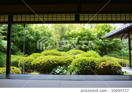 Joshanen Poetry Izumikaku南花園 Joshanen Poetry Izumikaku南花園 10694727