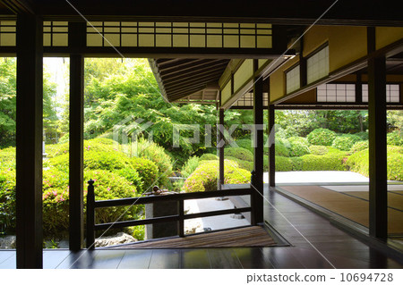 Joshanen Poetry Izumikaku南花園 Joshanen Poetry Izumikaku南花園 10694728