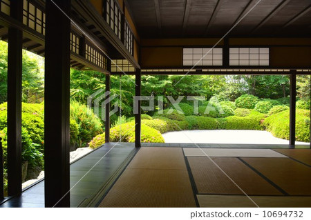 Joshanen Poetry Izumikaku南花園 Joshanen Poetry Izumikaku南花園 10694732
