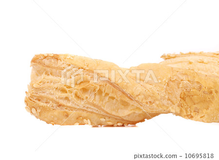 Cheese stick cracker with sesame seeds. 10695818