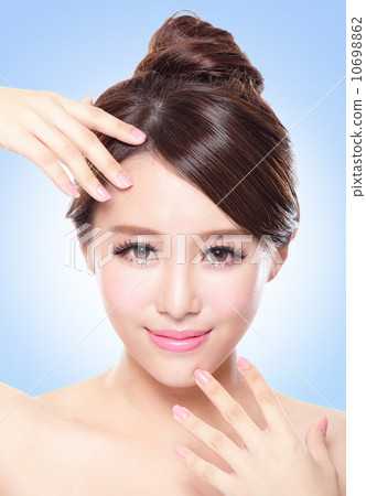 beauty of a woman face 10698862