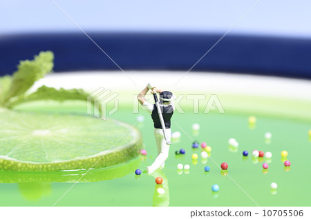 Miniature peoples Miniature peoples 10705506