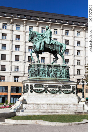 Prince Michael statue Prince Michael statue 10707202
