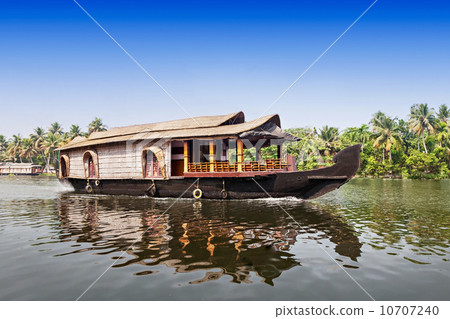 Boat 10707240