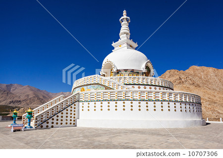 Shanti Stupa Shanti Stupa 10707306