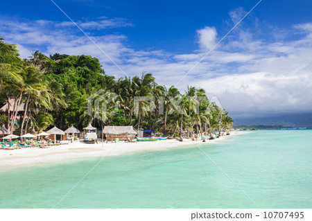 Beauty beach 10707495