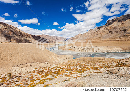 Himalayas landscape 10707532