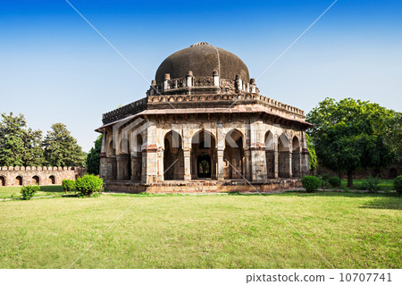 Lodi Gardens Lodi Gardens 10707741