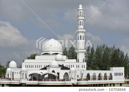 Tengku Tengah Zaharah Mosque in Terengganu Tengku Tengah Zaharah Mosque in Terengganu 10708666