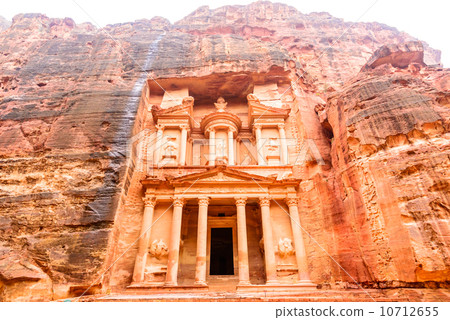 El Cazne (Jordan, Petra ruins) 10712655