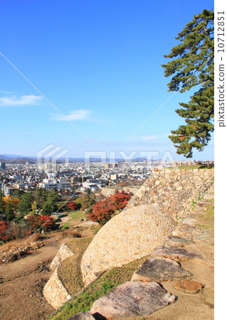11月鳥取鳥取城堡，Tenpo Maru Ishigaki和鳥取市區 10712851
