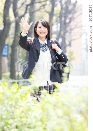 schoolgirl 10713023