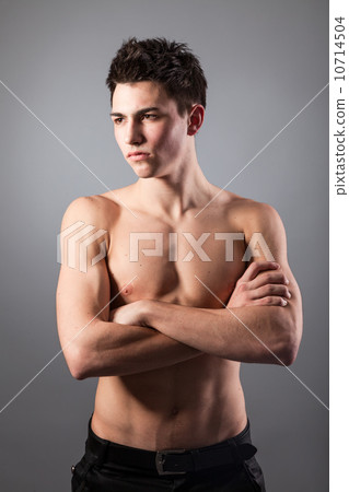 Portrait of young bodybuilder man Portrait of young bodybuilder man 10714504