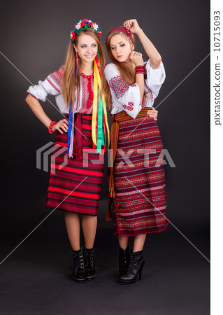 Young women in ukrainian clothes 10715093