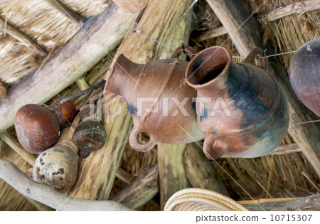 Pottery pots Pottery pots 10715307