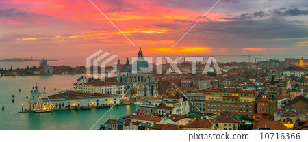 View of Basilica di Santa Maria della Salute,Venice, Italy View of Basilica di Santa Maria della Salute,Venice, Italy 10716366