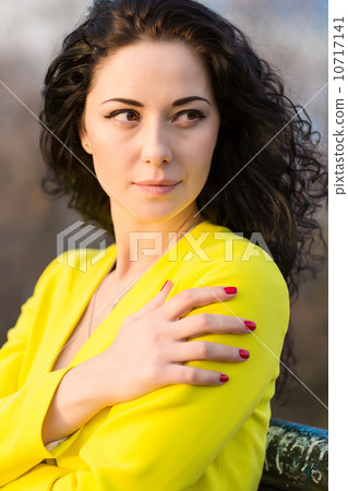Portrait Of Young Smiling Beautiful Woman Portrait Of Young Smiling Beautiful Woman 10717141