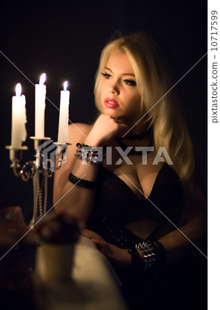 Woman with candles 10717599