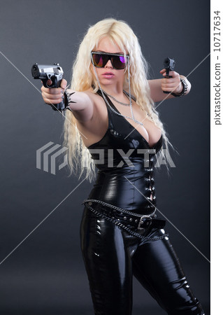 Beautiful sexy girl with guns Beautiful sexy girl with guns 10717634