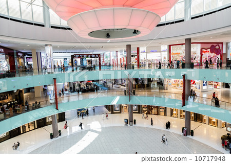 Interior View of Dubai Mall - world's largest shopping mall 10717948